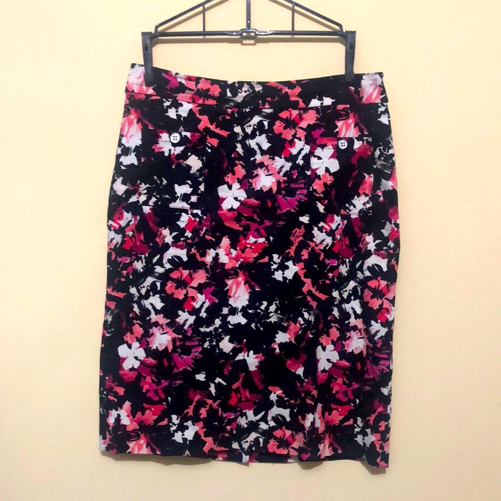 Floral pencil skirt